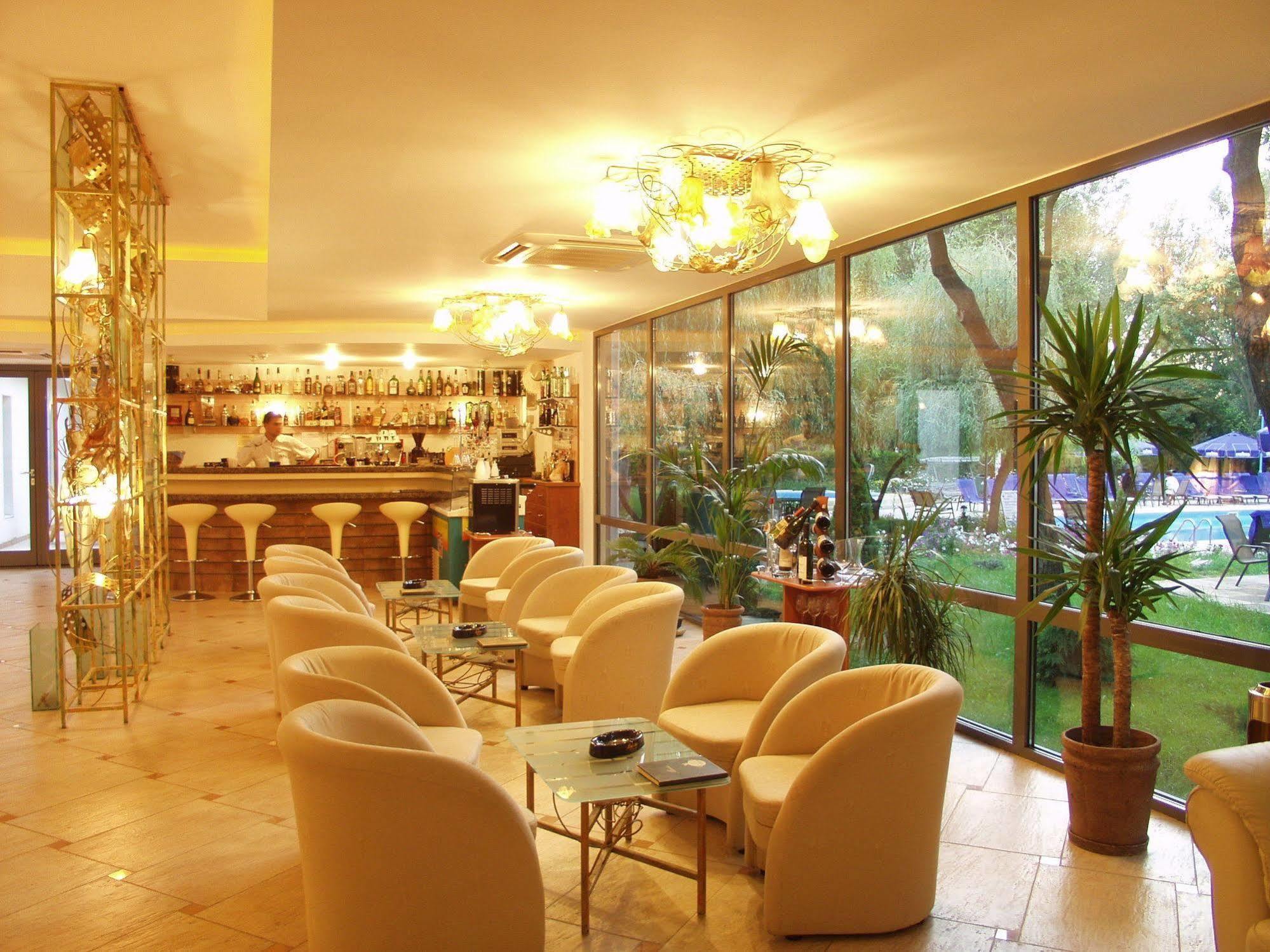 Cocor Spa Hotel Neptun Exterior foto